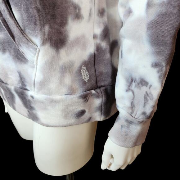 Free People Movement Work It Out Hoodie Sweatshirt XSmall Gray Black Tie Dye NWT - Picture 6 of 10
